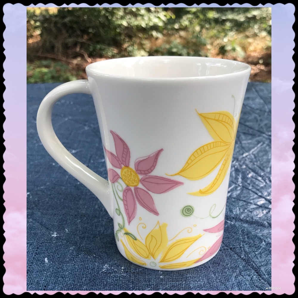 StarBucks🌸Spring Flowers🌼 collector mug